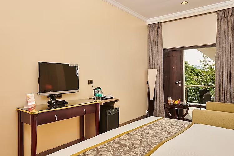 Classic Room With Sit Out at Sterling Mount Abu - Photo 2